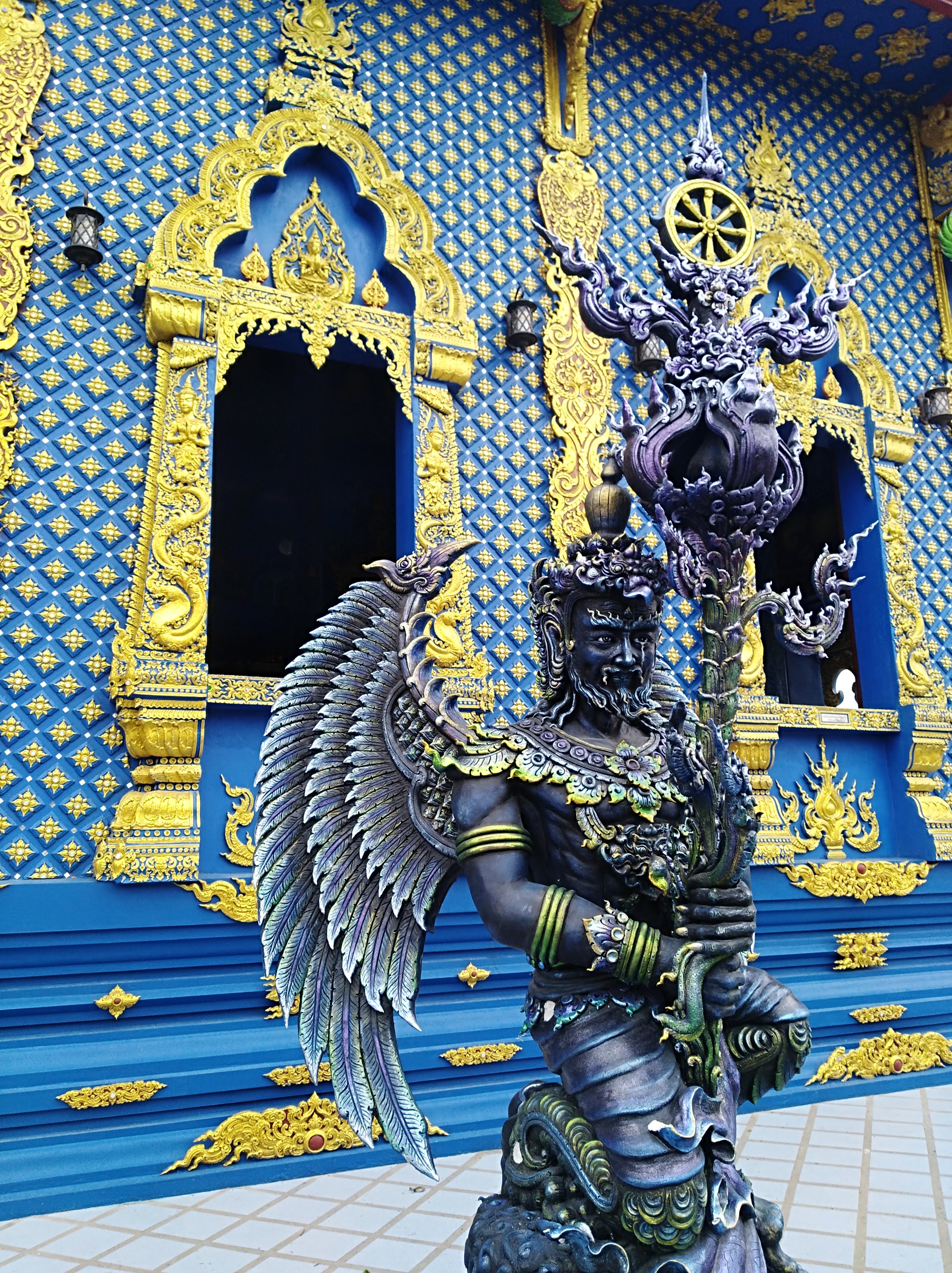 Blue temple Chiang Rai